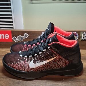 Nike Zoom Ascention In Red And Black 8m